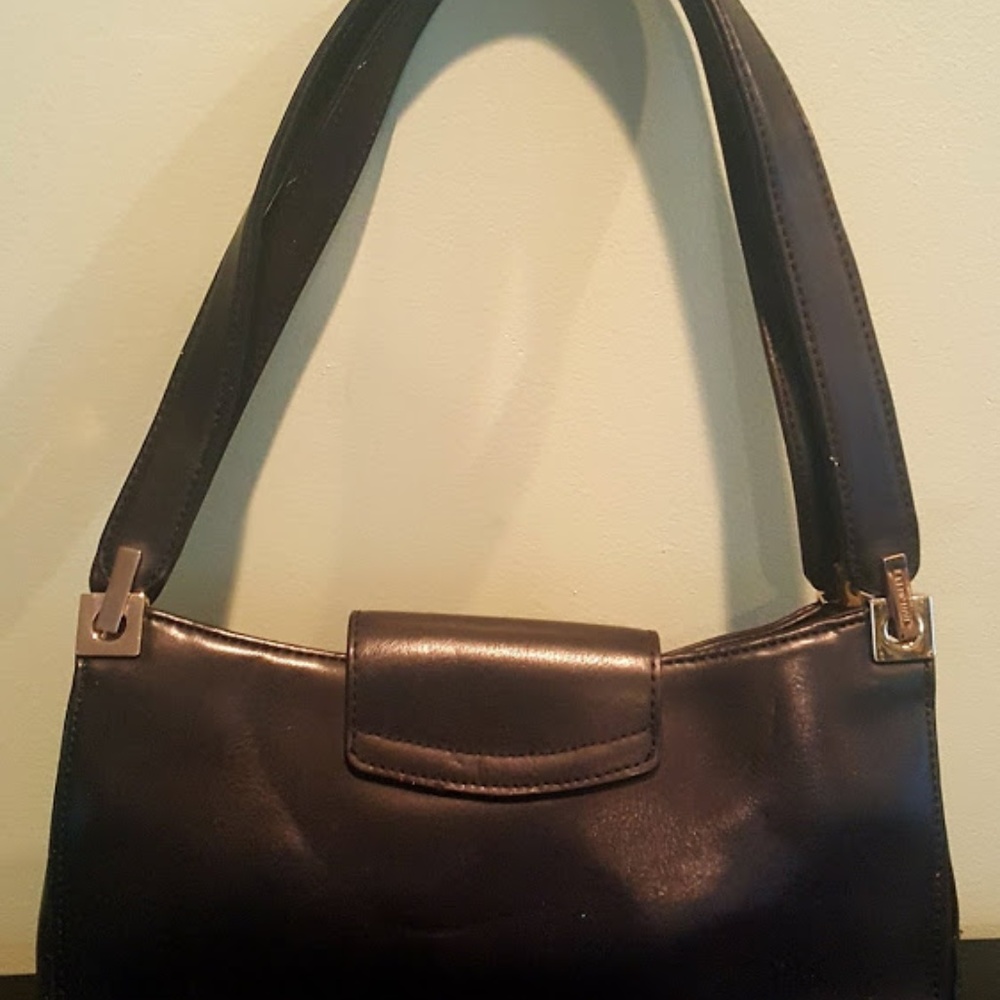 Pre Owned Nine West Small Navy Blue Hand Bag